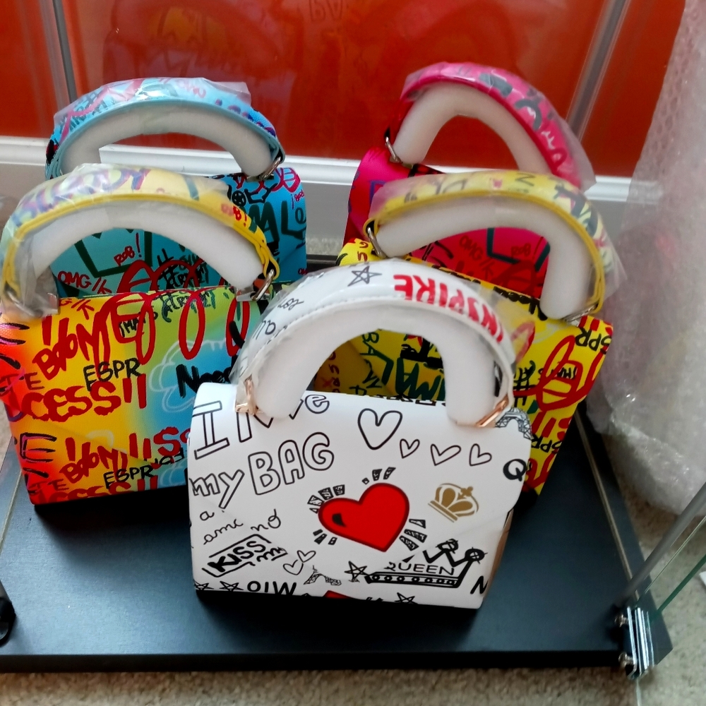 Fashion Faux Leather Graffiti Messenger Bag